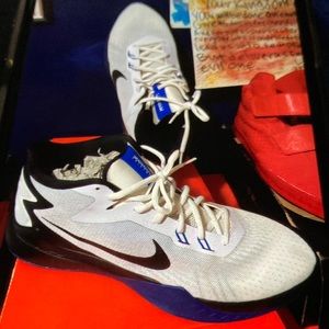 Nike’s men size 13